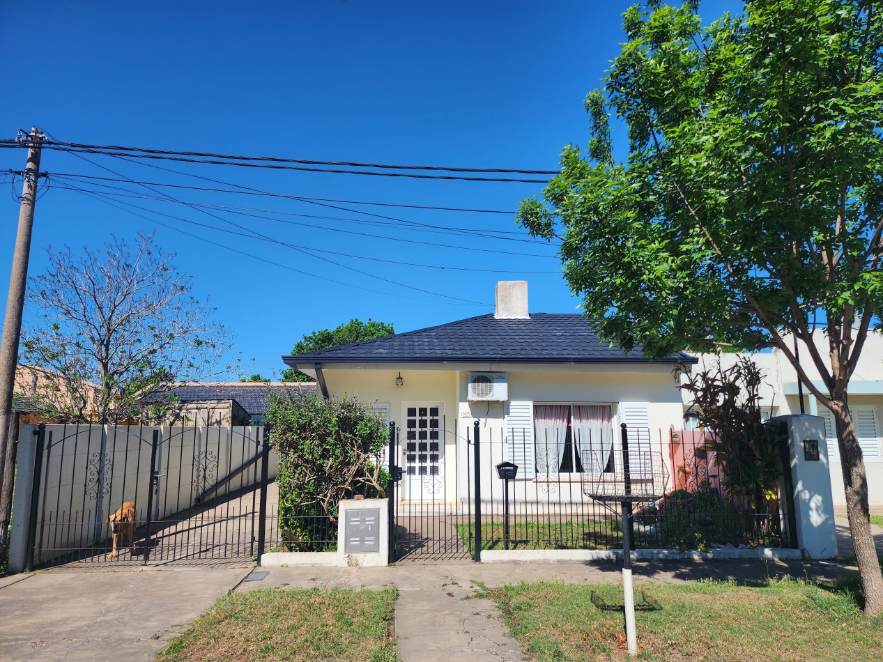 CASA a la venta en excelente ubicacion y barrio