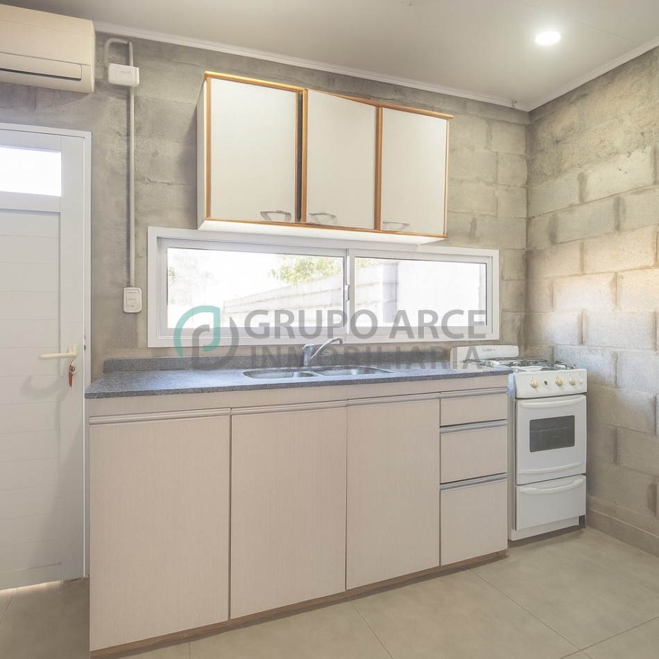 Vivienda en Venta - Remedios de Escalada 1639, Galvez