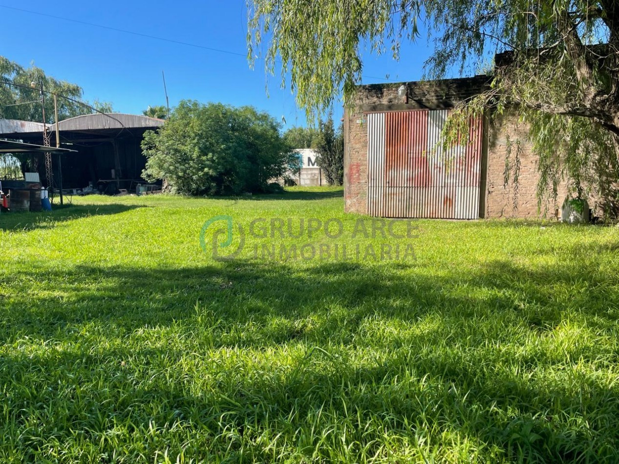Terreno con Galpon en Venta