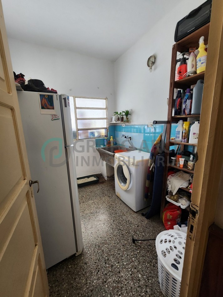 Venta galpon + casa