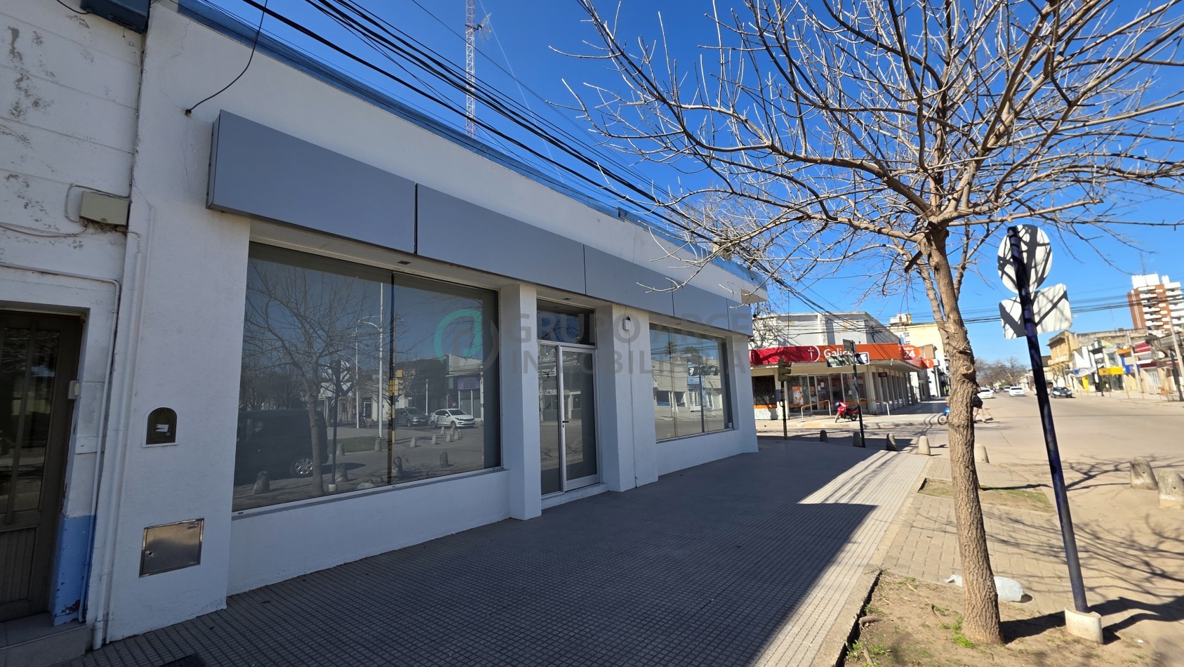 Propiedad de Alto Nivel Comercial