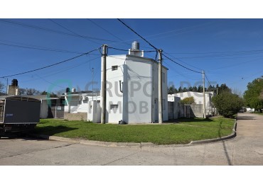  Inmueble en ochava con gran potencial