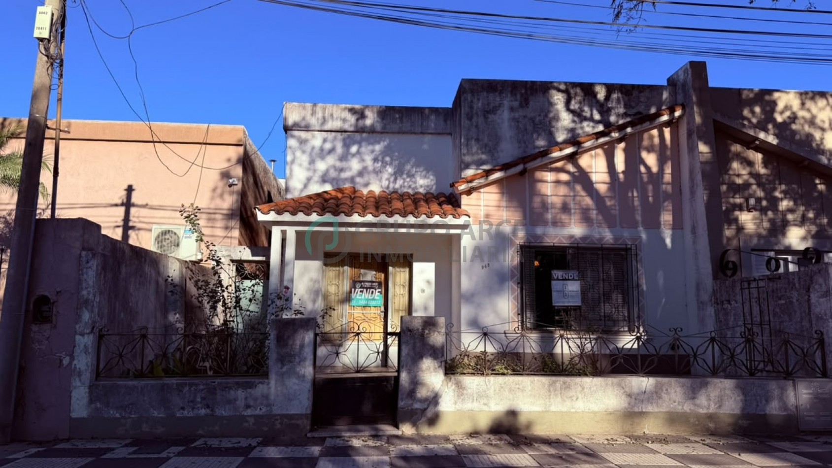 Casa en Venta sobre Av. de Mayo - Galvez