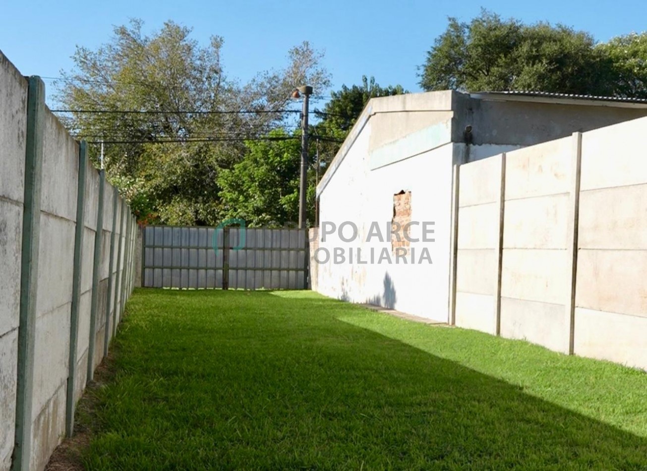 OPORTUNIDAD UNICA EN BARRIO PERONI - CASA + LOTE CON DOBLE INGRESO